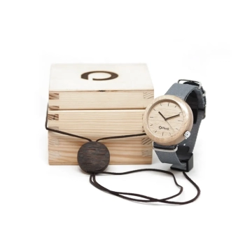 Zegarek drewniany Plank Sangay z obudową i tarcza z jasnego drewna Buk